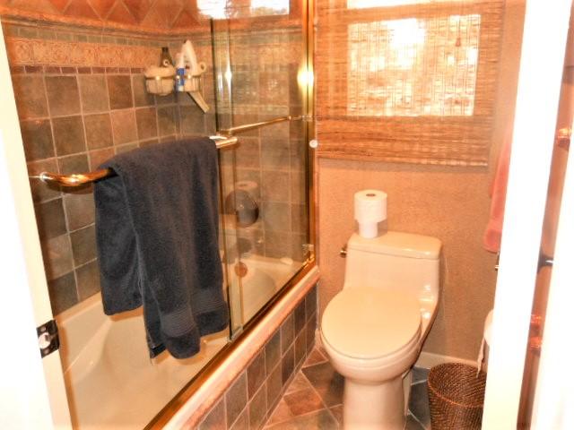 7735 Lakeside Boulevard, Unit G906 Boca Raton, FL 33434 - Photo 25 of 85 Master Bath