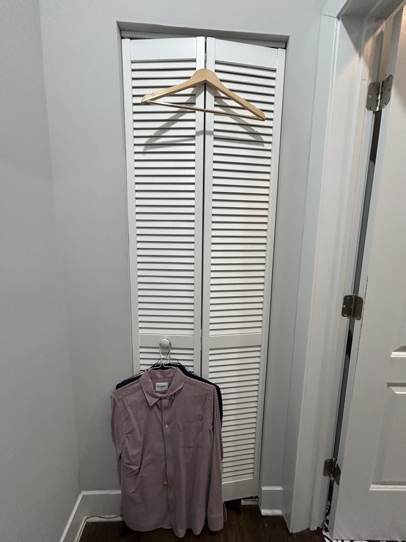 709 West Barry Avenue, Unit S2 Chicago, IL 60657 - Photo 9 of 11