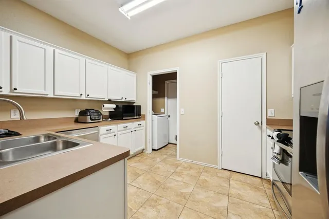 $290,000 | 332 South Celia Circle, Wylie, TX 75098