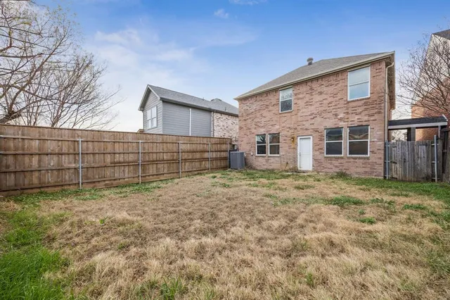$290,000 | 332 South Celia Circle, Wylie, TX 75098