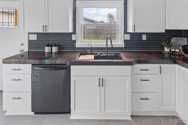 $315,000 | 731 Dugger Street, Bethalto, IL 62010