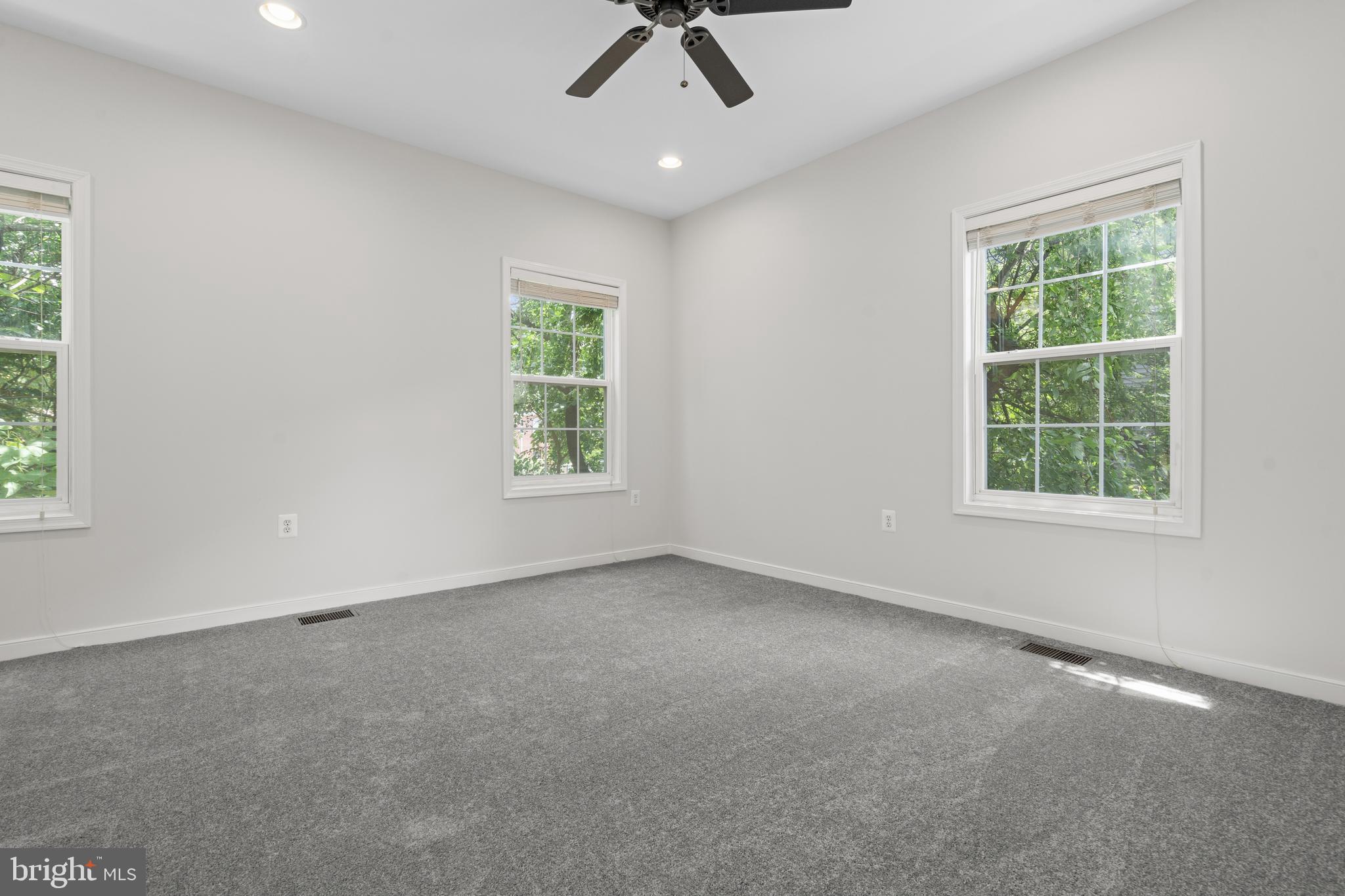 1017 48th Street Northeast Washington, DC 20019 - Photo 15 of 36