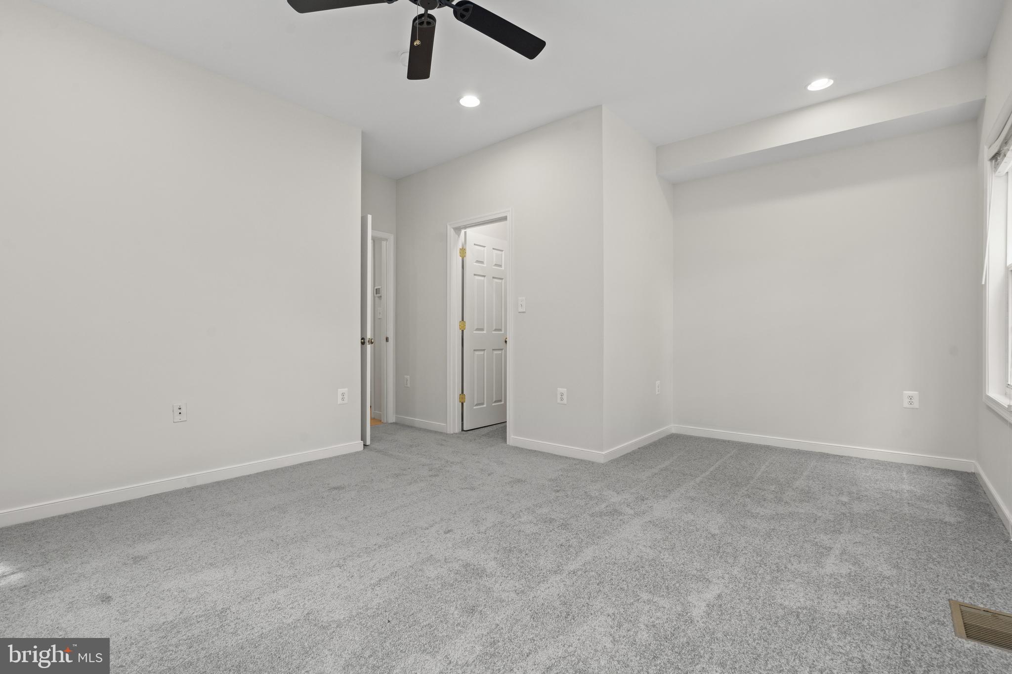 1017 48th Street Northeast Washington, DC 20019 - Photo 16 of 36