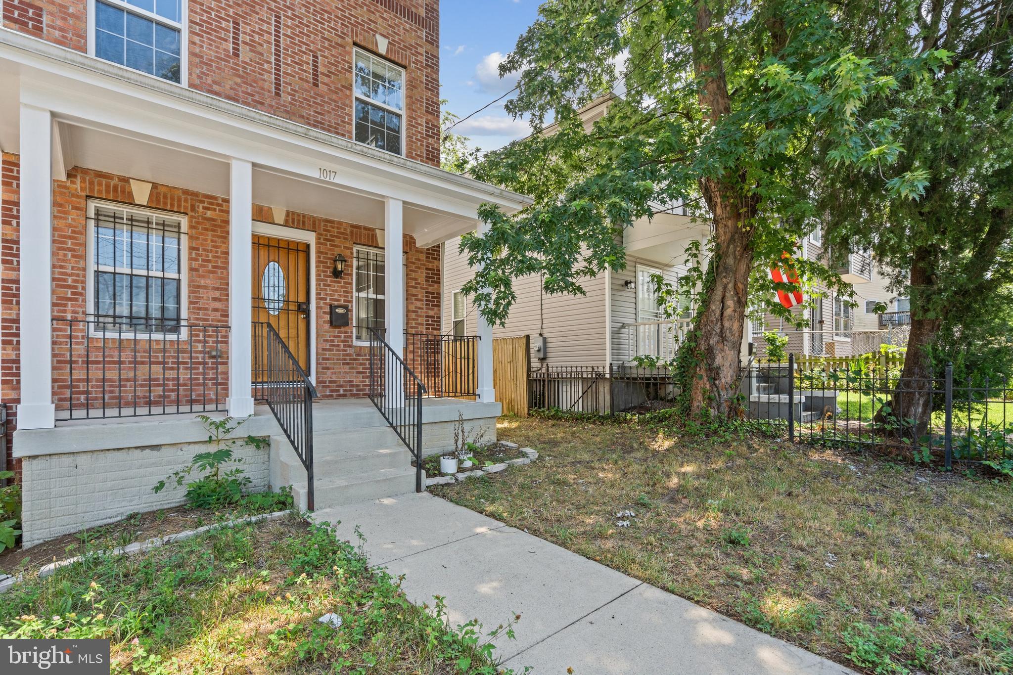 1017 48th Street Northeast Washington, DC 20019 - Photo 2 of 36