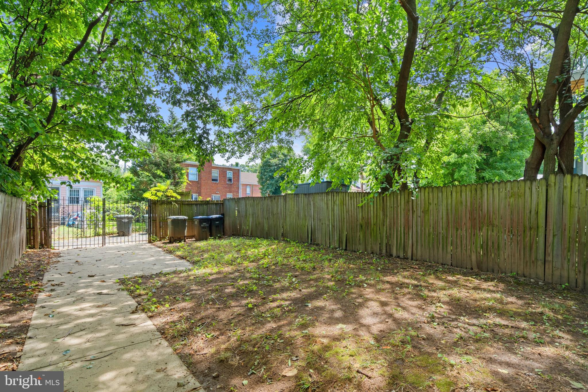 1017 48th Street Northeast Washington, DC 20019 - Photo 32 of 36