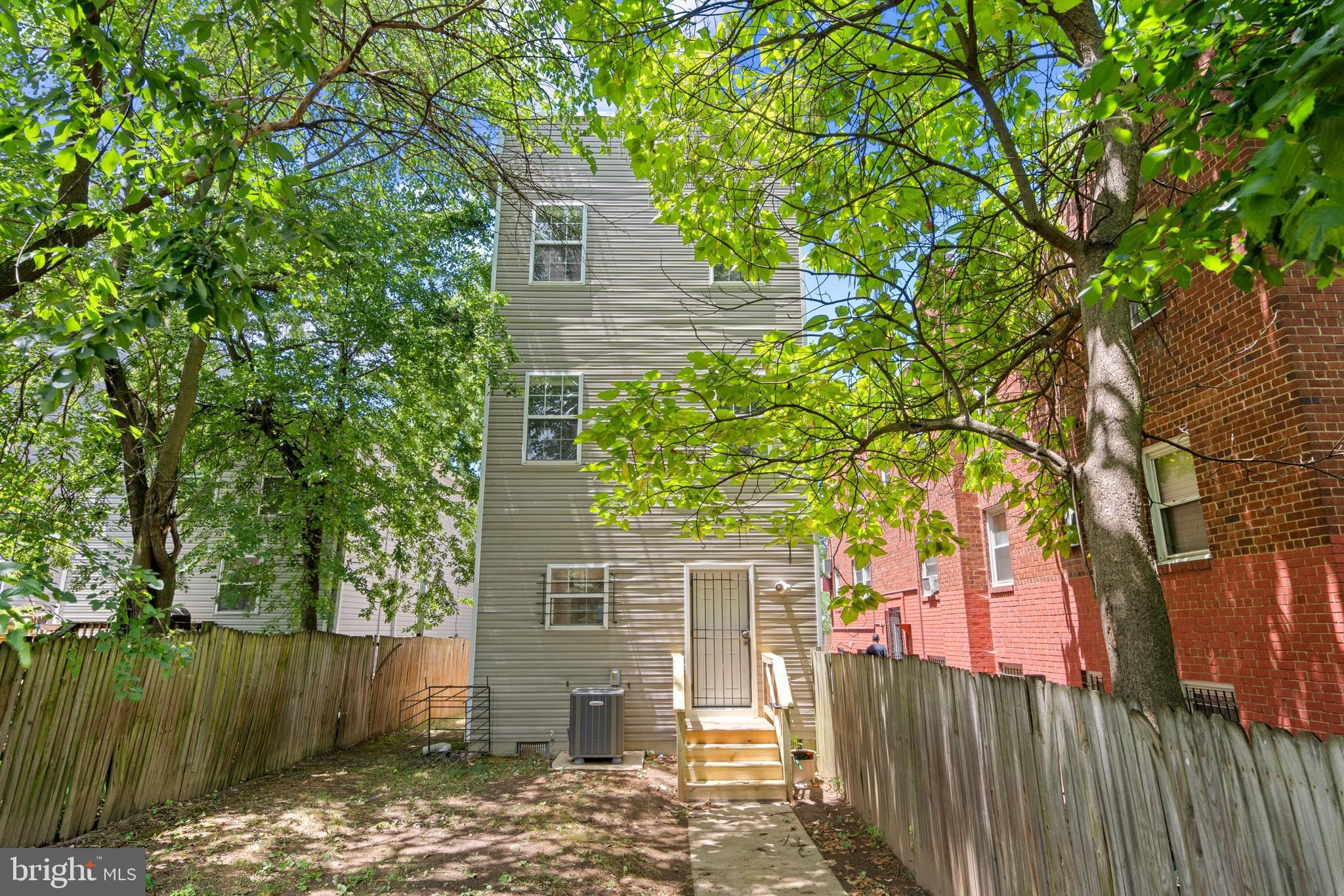 1017 48th Street Northeast Washington, DC 20019 - Photo 36 of 36