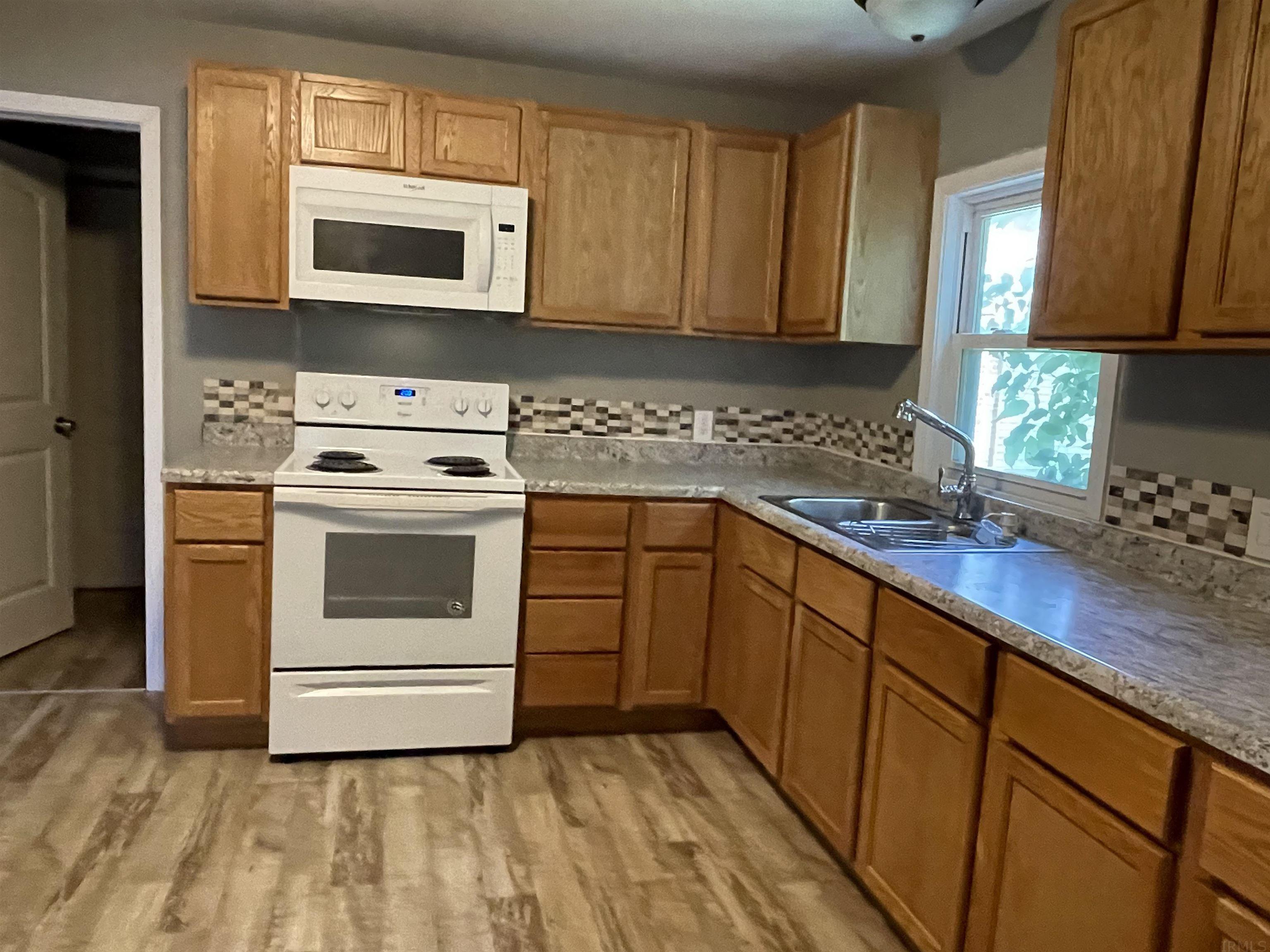 538 North Washington Street Decatur, IN 46733 - Photo 6 of 16
