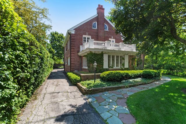 $655,000 | 256 Lincoln Drive, Glencoe, IL 60022