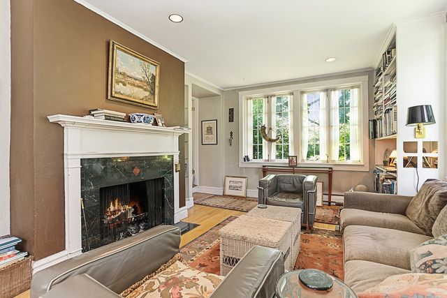 $655,000 | 256 Lincoln Drive, Glencoe, IL 60022