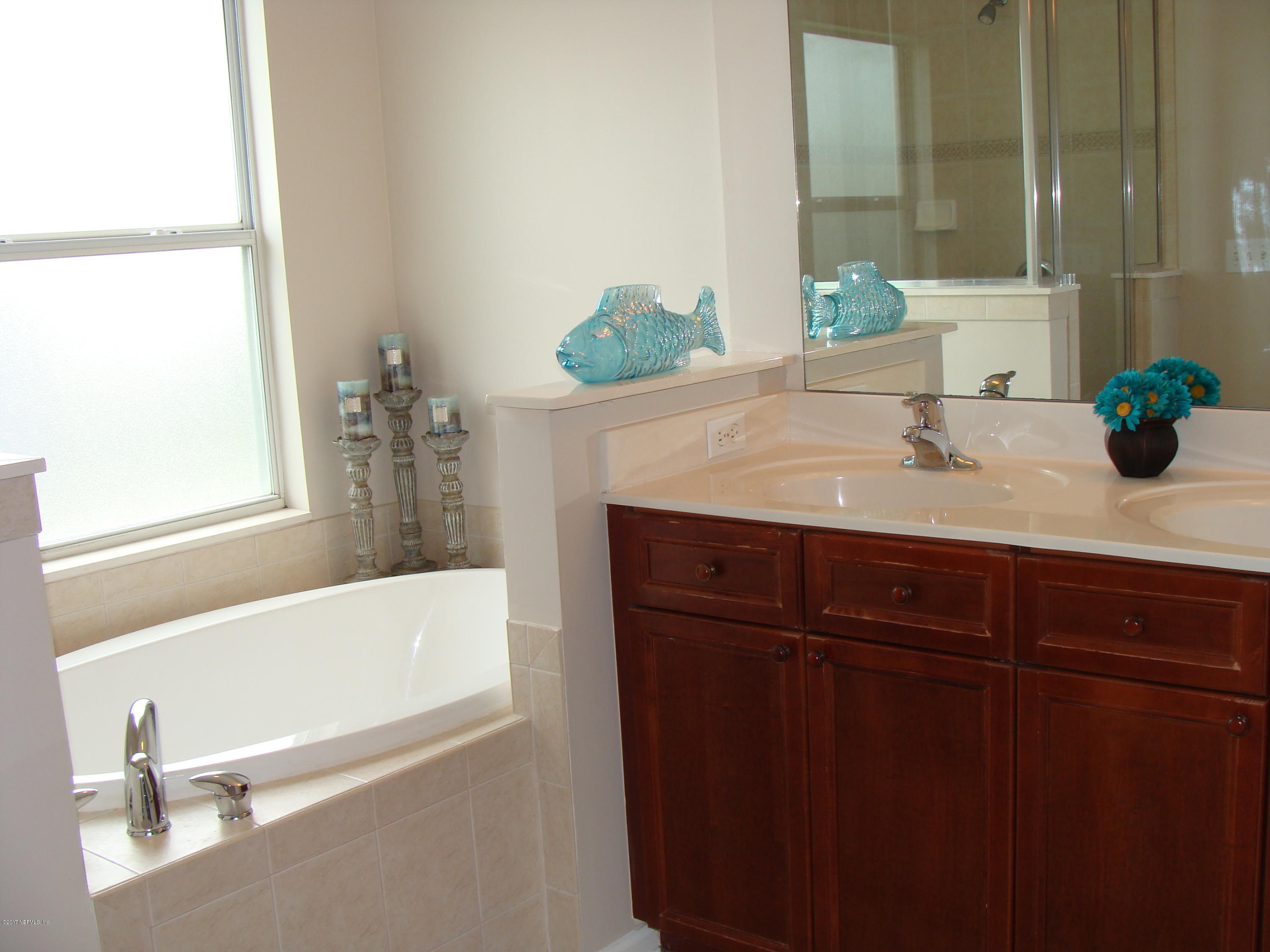 1408 Riva Del Garda Way St. Augustine, FL 32092 - Photo 7 of 54 Master vanity