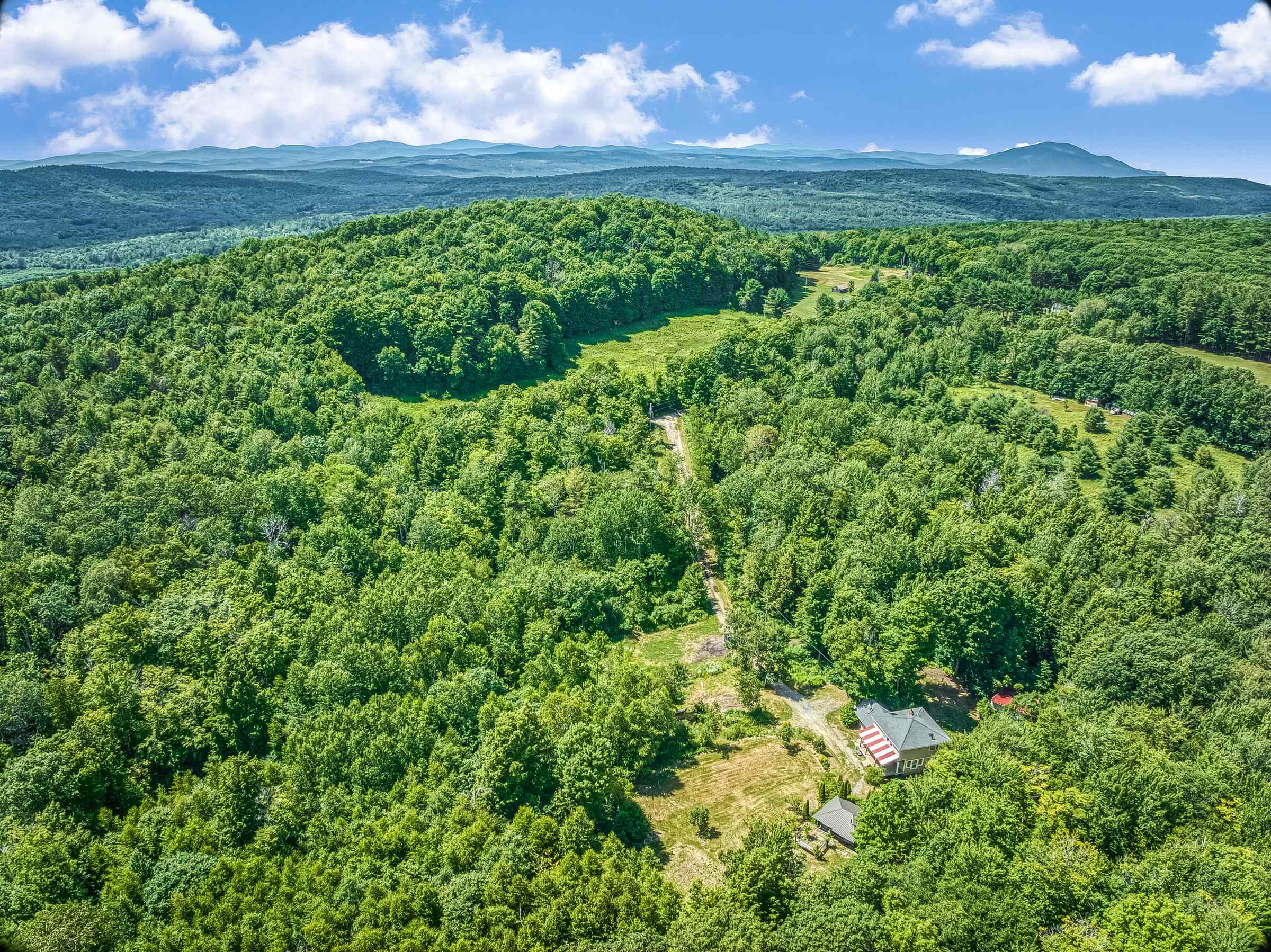 75 North Slack Road Claremont, NH 03743 - Photo 5 of 28