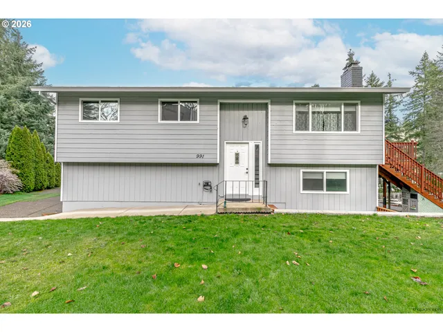 $475,000 | 991 Northeast Foothills Drive, Estacada, OR 97023
