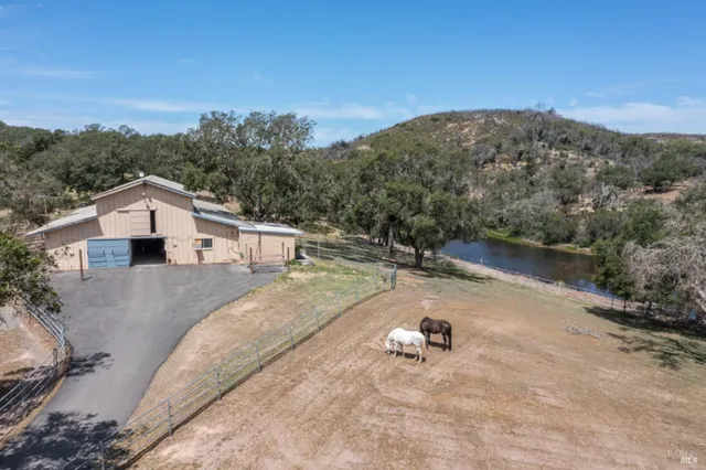 $4,950,000 | 7490 Wild Horse Valley Road, Napa, CA 94558