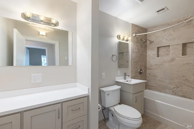 $4,950,000 | 7490 Wild Horse Valley Road, Napa, CA 94558