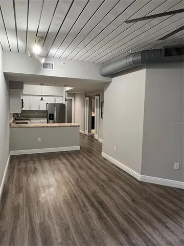 $1,975 | 2411 West Horatio Street, Unit 514, Tampa, FL 33609