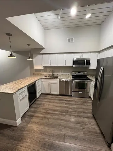 $1,975 | 2411 West Horatio Street, Unit 514, Tampa, FL 33609