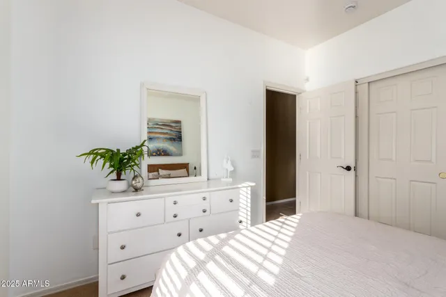 $3,999 | 6425 South Kimberlee Way, Chandler, AZ 85249