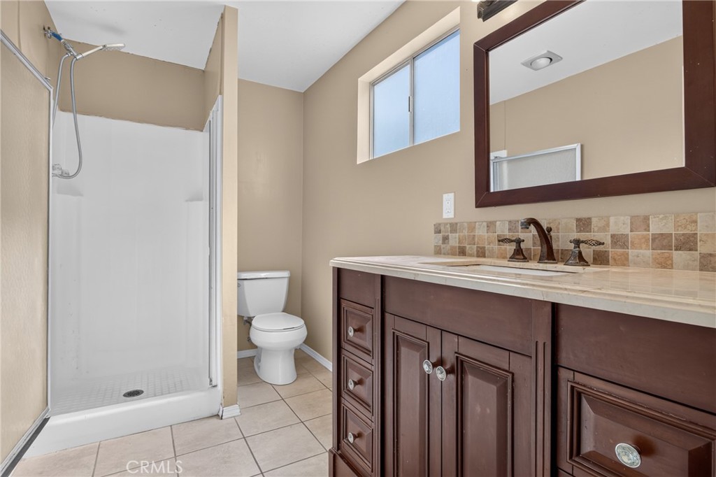 19448 Blythe Street Reseda, CA 91335 - Photo 22 of 37