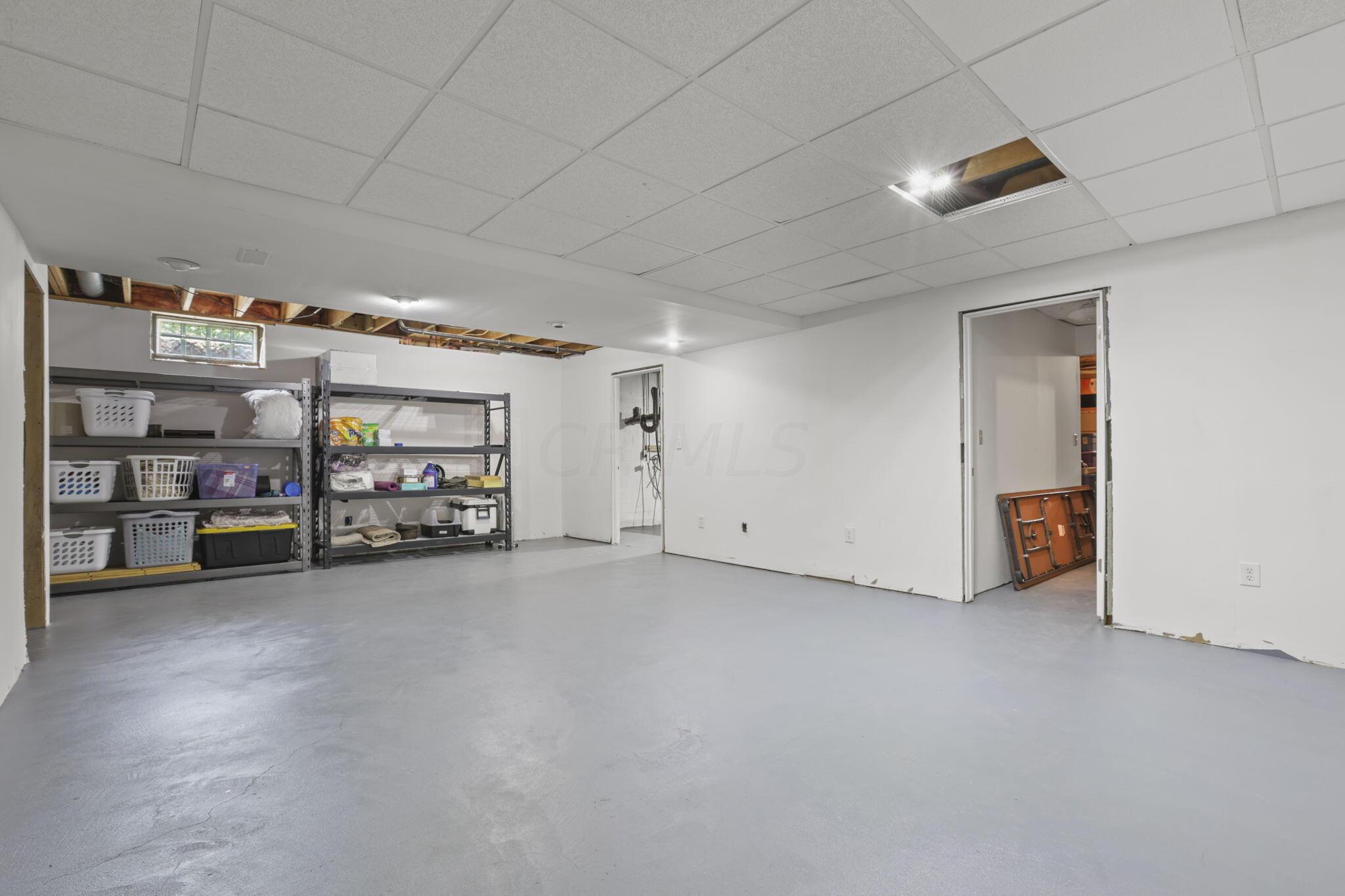 4017 Dixon Road Southwest Pataskala, OH 43062 - Photo 33 of 46 Turn this basement into your dream haven!