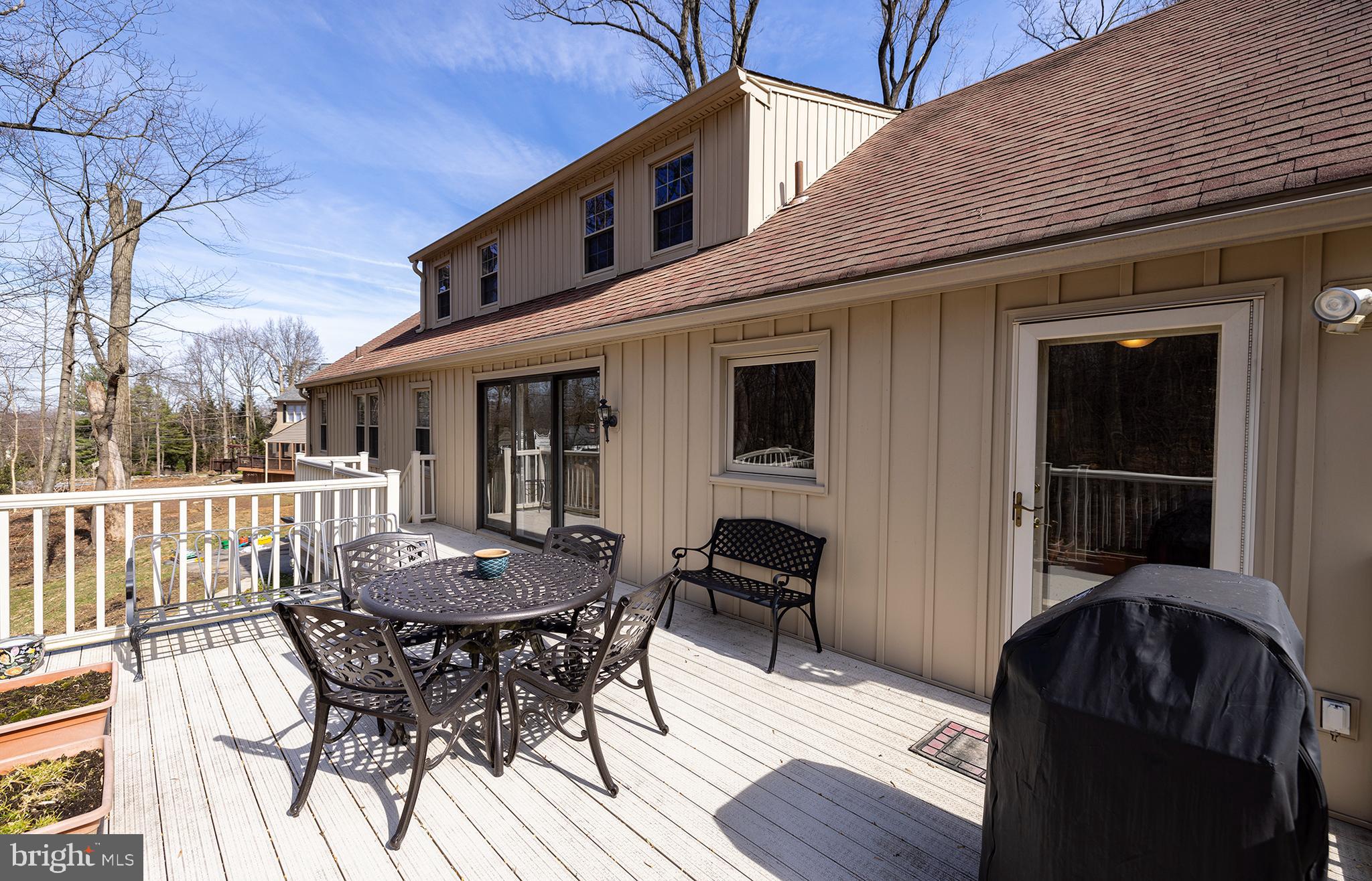 790 Mancill Road Wayne, PA 19087 - Photo 35 of 44 Upper Deck