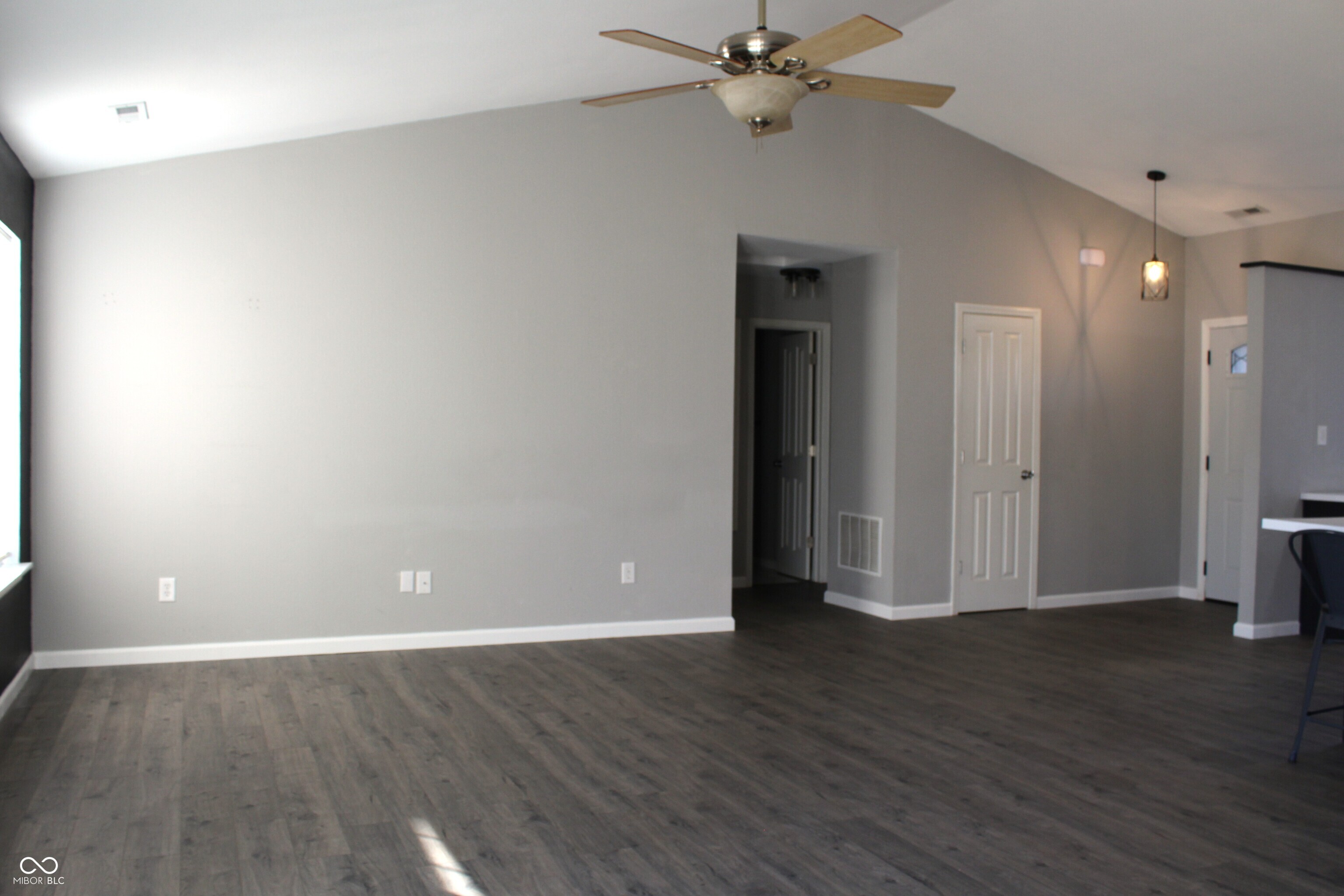 6631 Furnas Road Indianapolis, IN 46221 - Photo 6 of 19