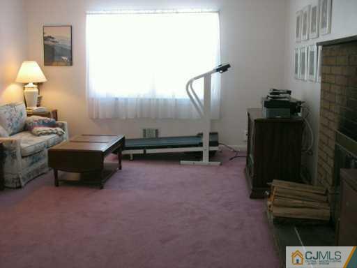 34 Timber Road East Brunswick, NJ 08816 - Photo 5 of 8 Gallery Image 5