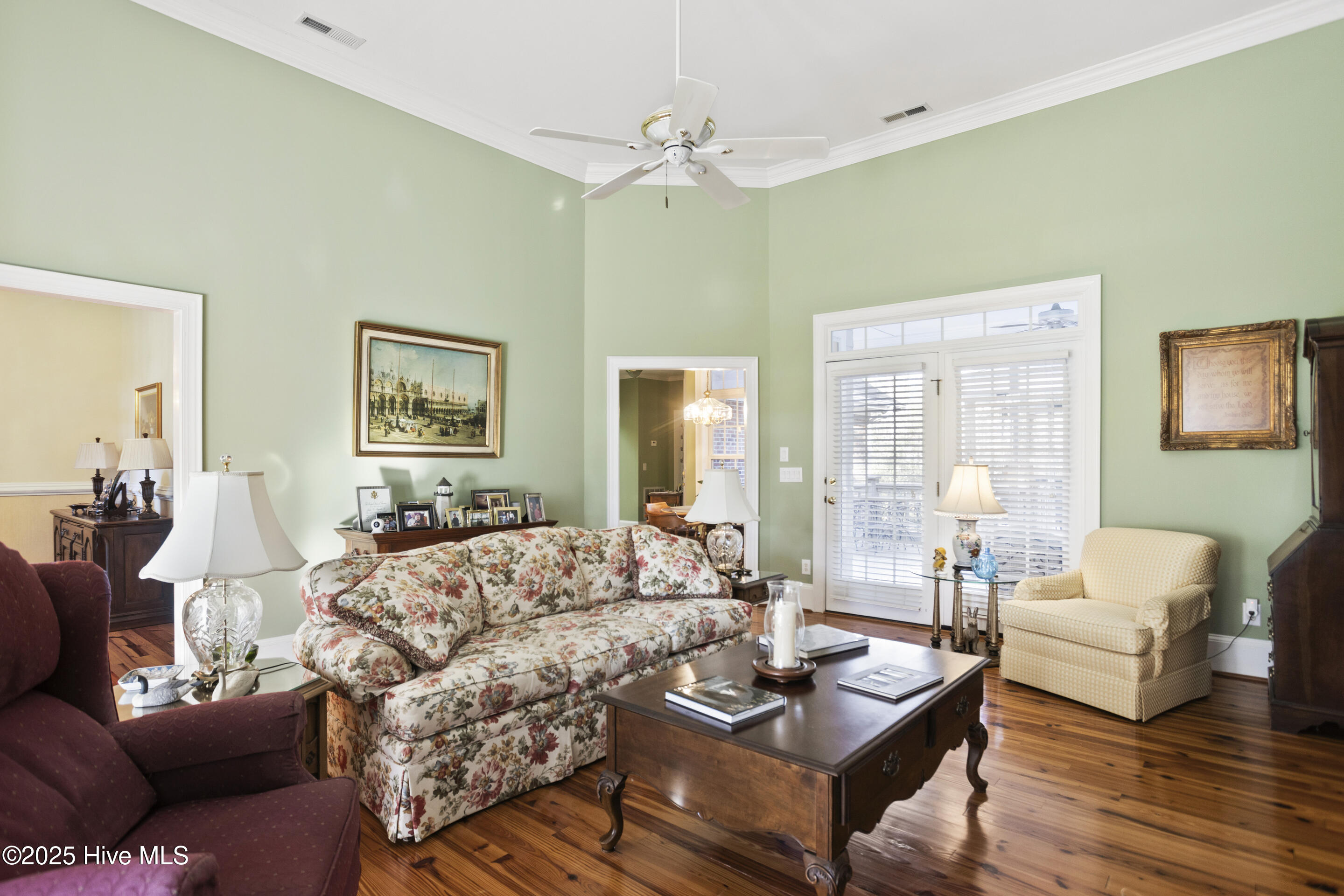 286 Goose Neck Road West Rocky Point, NC 28457 - Photo 12 of 49 Large Living room with high ceilings