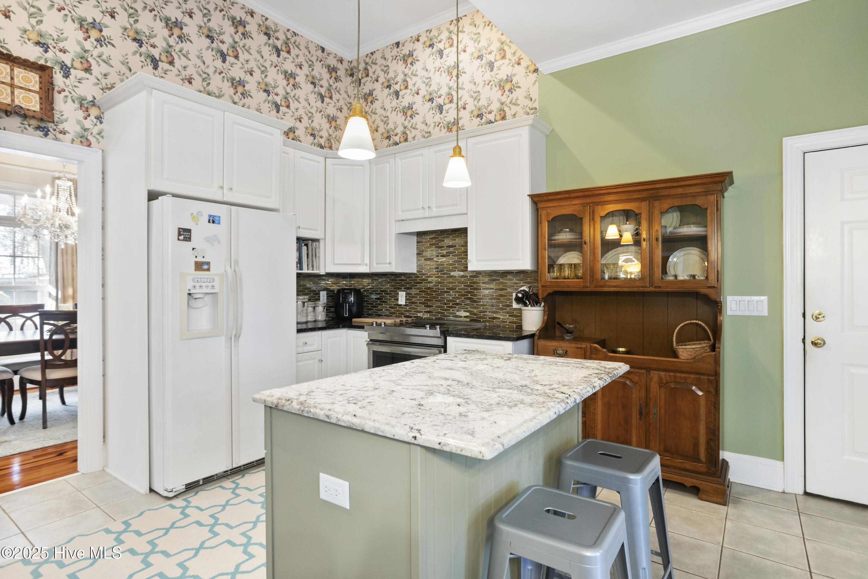 286 Goose Neck Road West Rocky Point, NC 28457 - Photo 16 of 49 Kitchen with upgraded counter tops