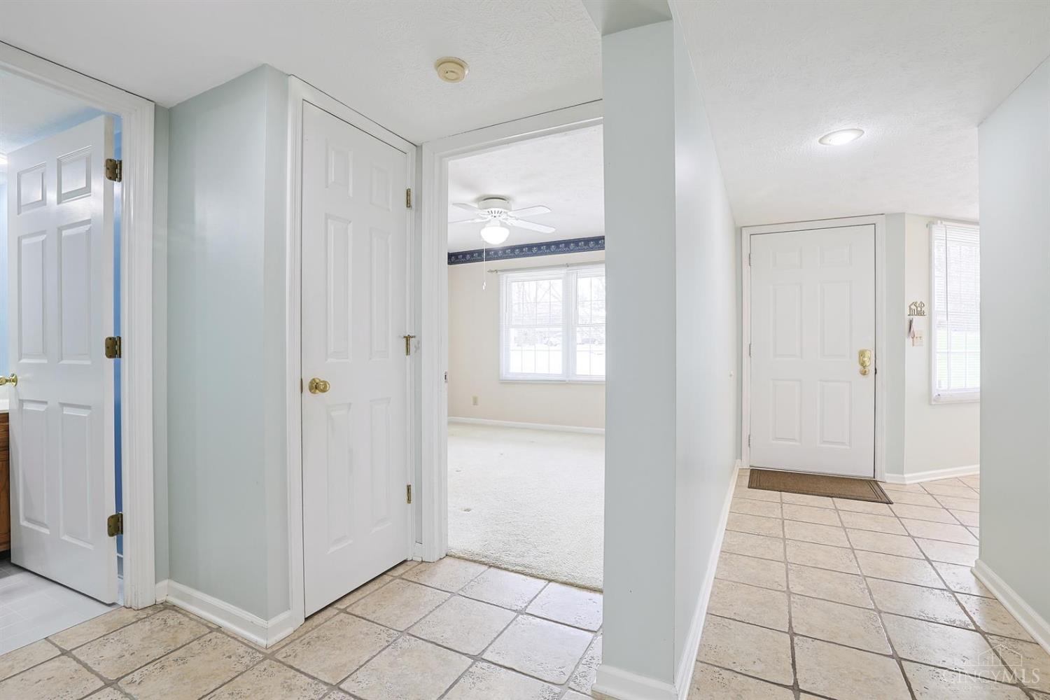 7630 Cheviot Road, Unit 105 Cincinnati, OH 45247 - Photo 6 of 33 Gallery Image 6