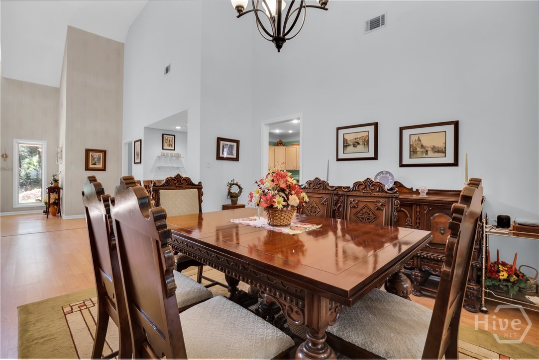 38 Monastery Road Savannah, GA 31411 - Photo 10 of 53 Dining room