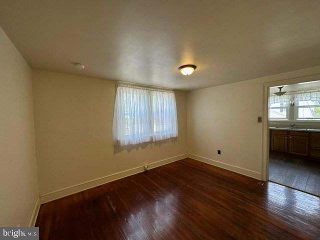 32 North Donerville Road Mountville, PA 17554 - Photo 8 of 18 Dining Room /Kitchen