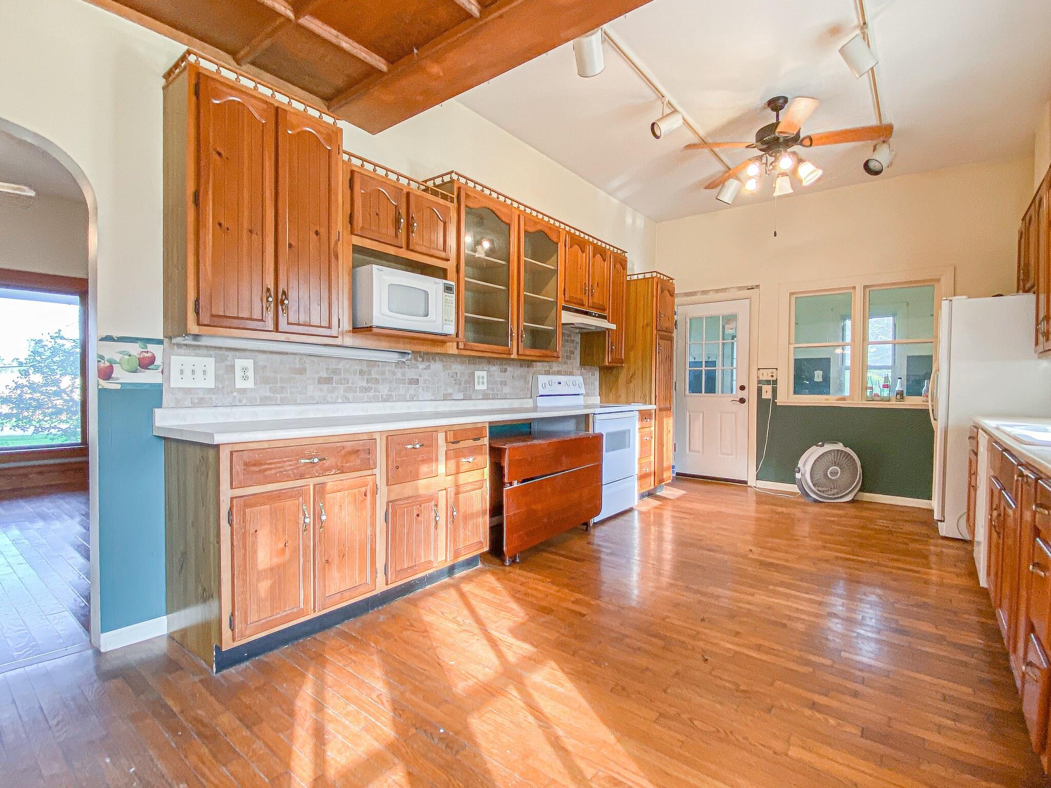 57035 California Road Dowagiac, MI 49047 - Photo 23 of 46 IMG_6255