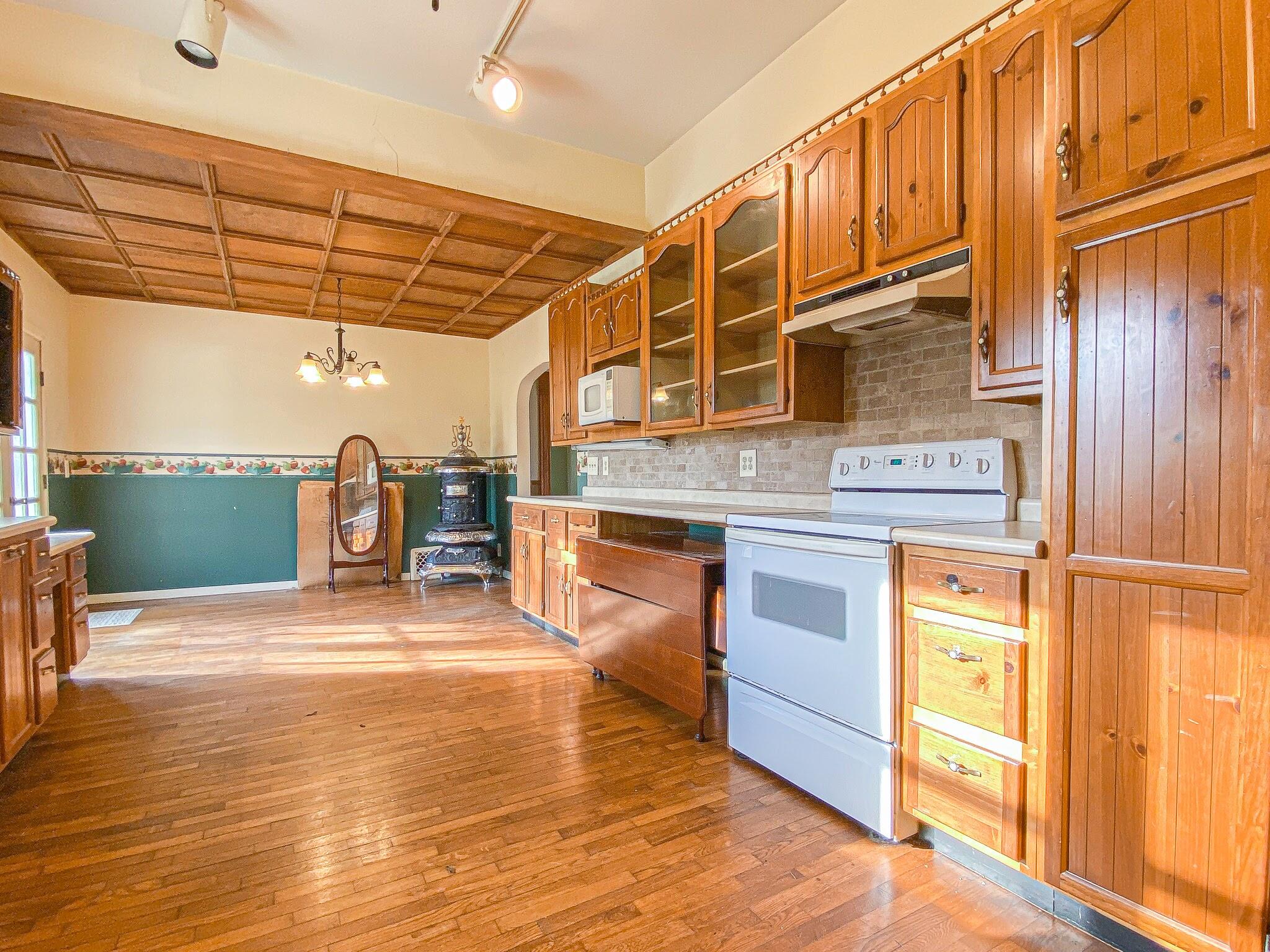 57035 California Road Dowagiac, MI 49047 - Photo 4 of 46 IMG_6258