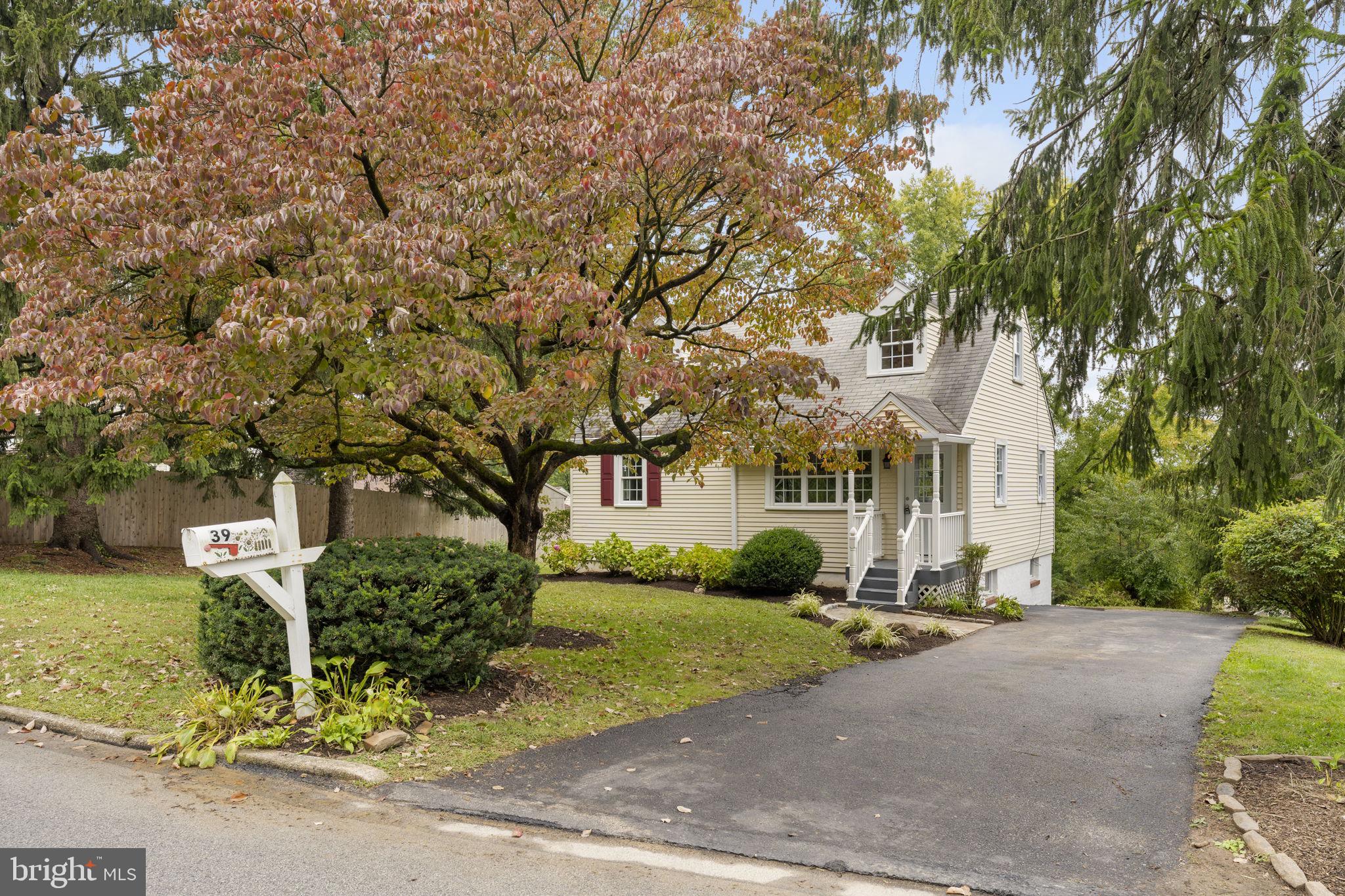 39 Fahnestock Road Malvern, PA 19355 - Photo 2 of 28 Gallery Image 2