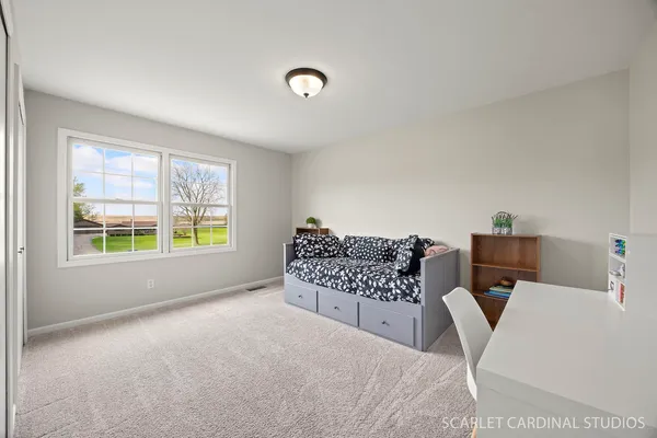 $600,000 | S172 Rowe Road, Elburn, IL 60119