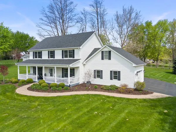 $600,000 | S172 Rowe Road, Elburn, IL 60119