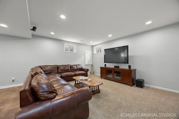 $600,000 | S172 Rowe Road, Elburn, IL 60119