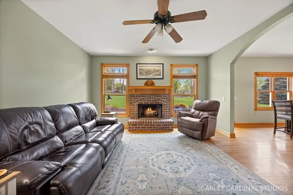 $600,000 | S172 Rowe Road, Elburn, IL 60119