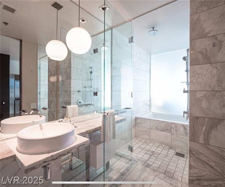 4381 West Flamingo Road, Unit 3303 Las Vegas, NV 89103 - Photo 16 of 37 Bathroom