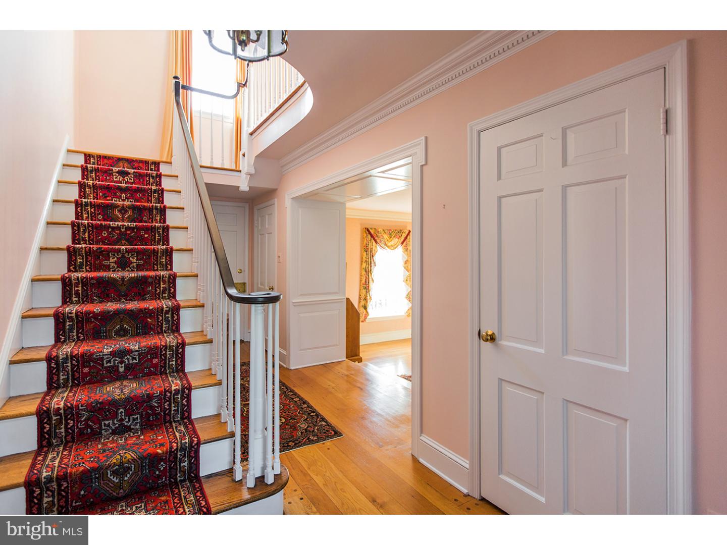 21 Woodhill Road Newtown, PA 18940 - Photo 4 of 25 Gallery Image 4