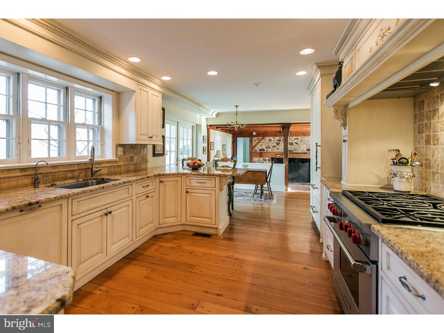 21 Woodhill Road Newtown, PA 18940 - Photo 7 of 25 Gallery Image 7