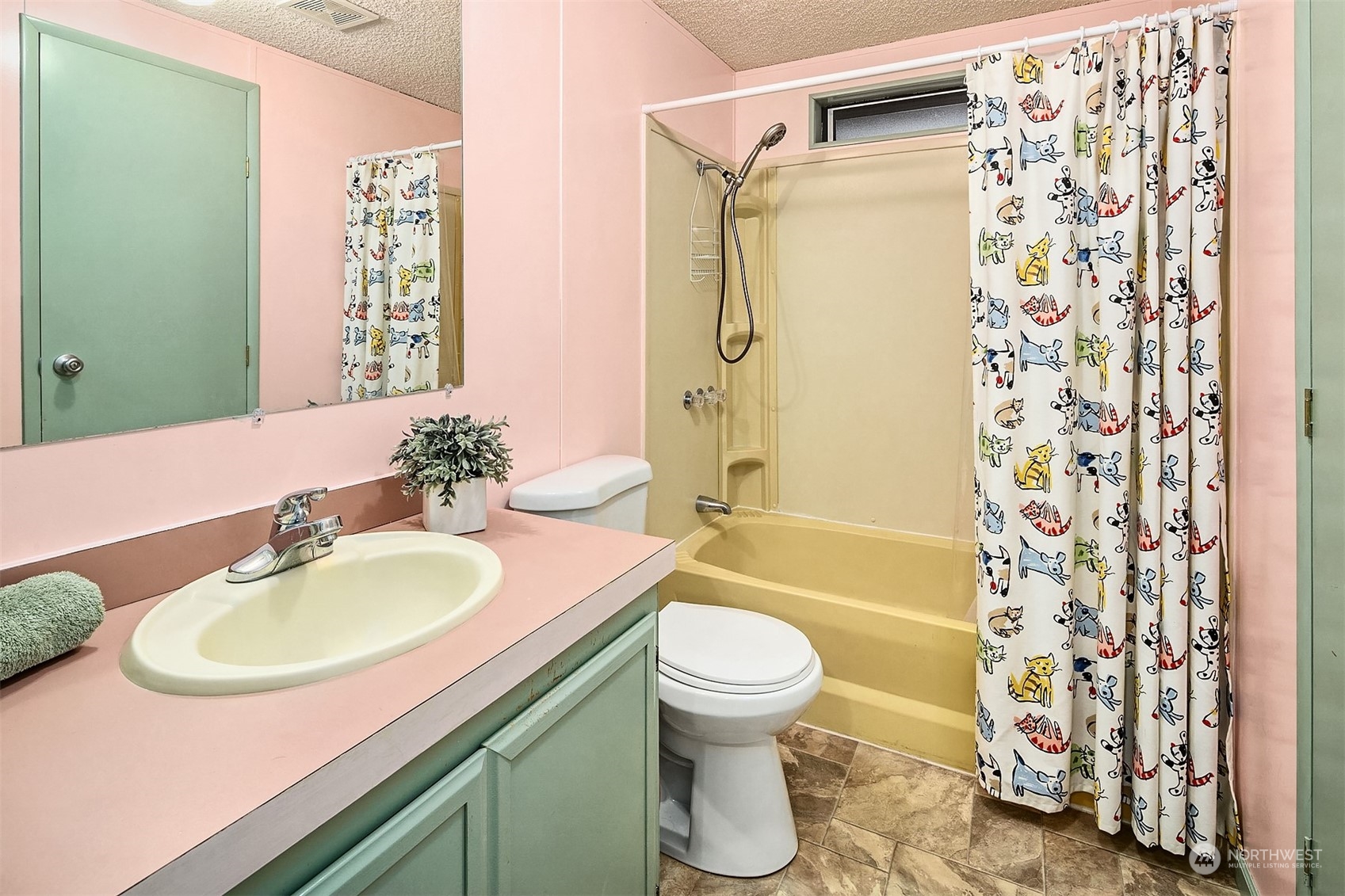 5810 Fleming Street, Unit 33 Everett, WA 98203 - Photo 18 of 28 a bathroom with a sink toilet and shower