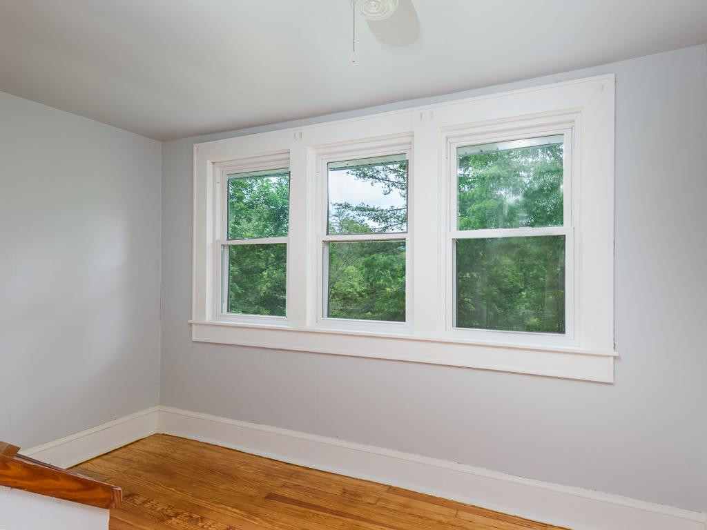 370 Palmer Road Kingsport, TN 37660 - Photo 17 of 26 OfficeHobby Room off Bedroom