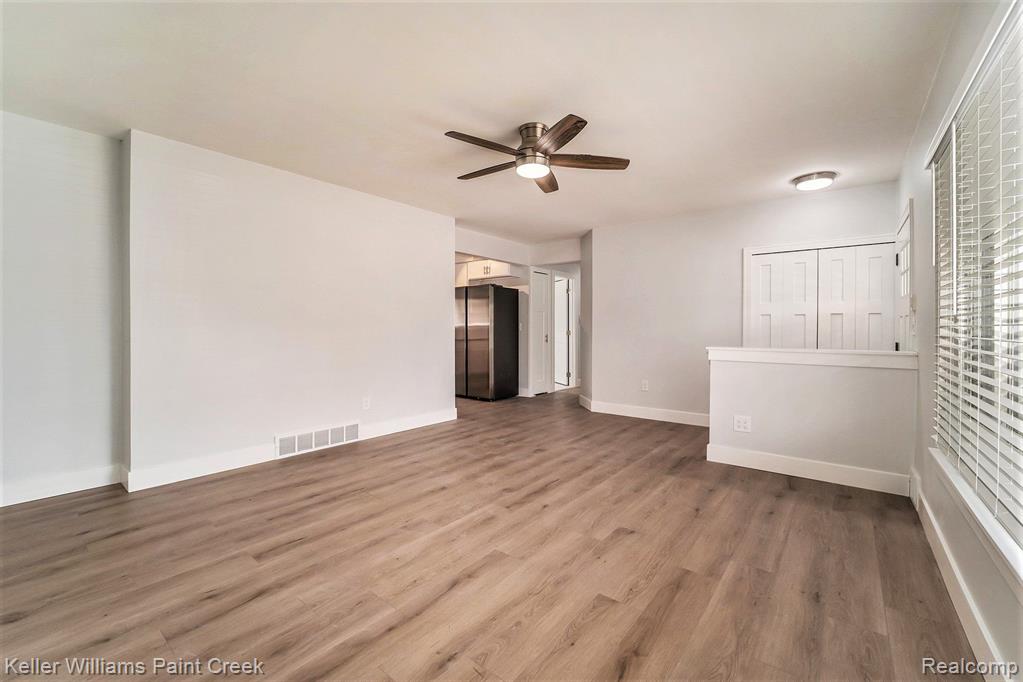 11096 East 10 Mile Road Warren, MI 48089 - Photo 10 of 31