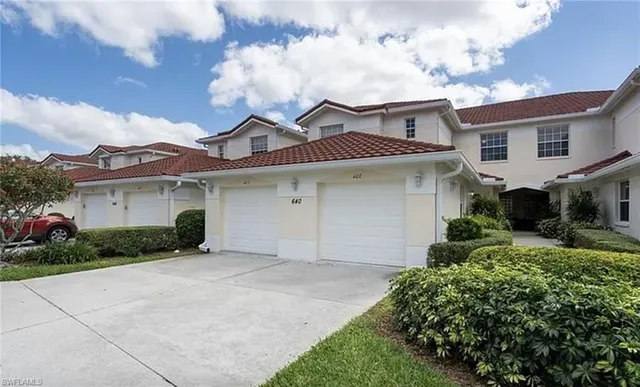 $3,150 | 640 Lalique Circle, Unit 407, Naples, FL 34119