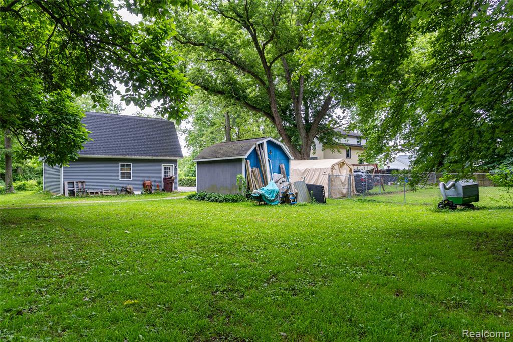 16380 Sumpter Road Belleville, MI 48111 - Photo 28 of 32 Gallery Image 28