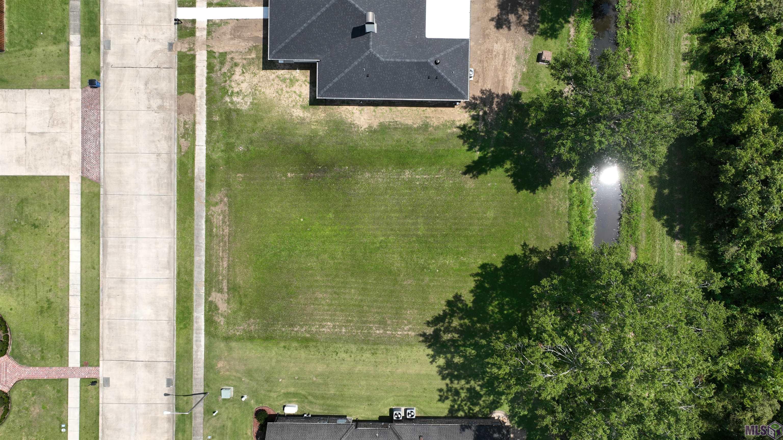 697 Victoria Drive Berwick, LA 70342 - Photo 3 of 7