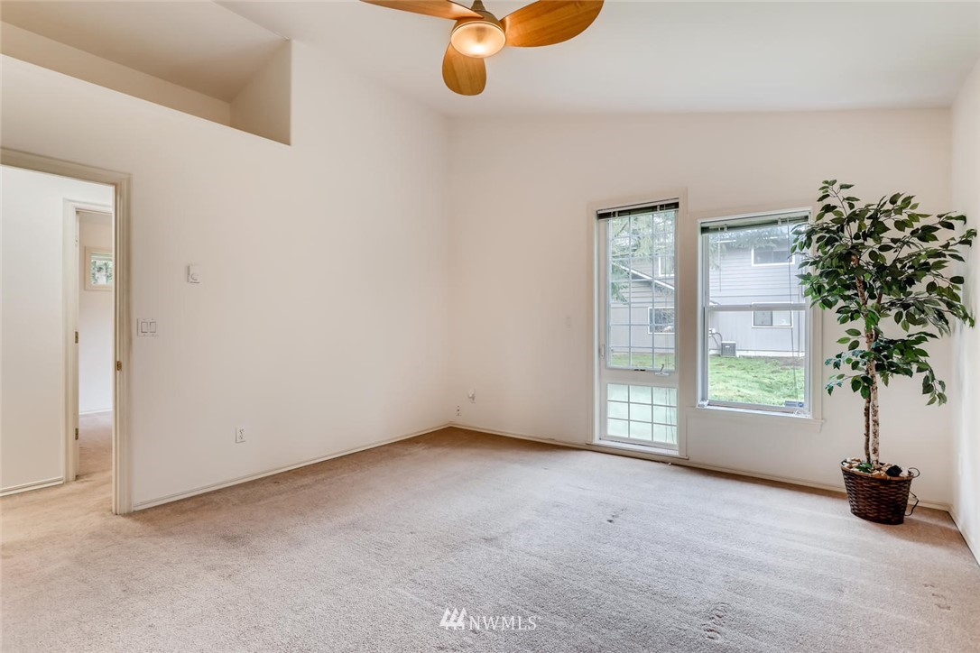 15106 Southeast 107th Street Renton, WA 98059 - Photo 15 of 27 Gallery Image 15