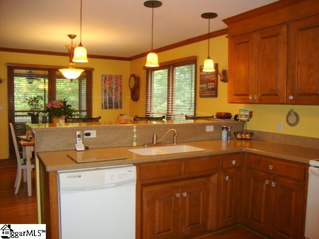 122 Bridgeview Road Chesnee, SC 29323 - Photo 3 of 31