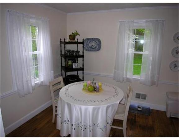 19 Webster Street Needham, MA 02494 - Photo 5 of 30 Gallery Image 5